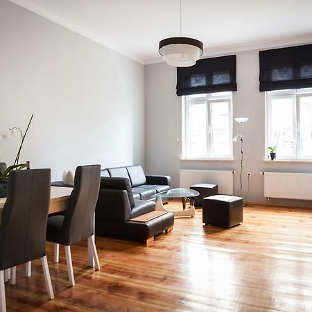 Czar Garbar Apartment Poznan Ngoại thất bức ảnh