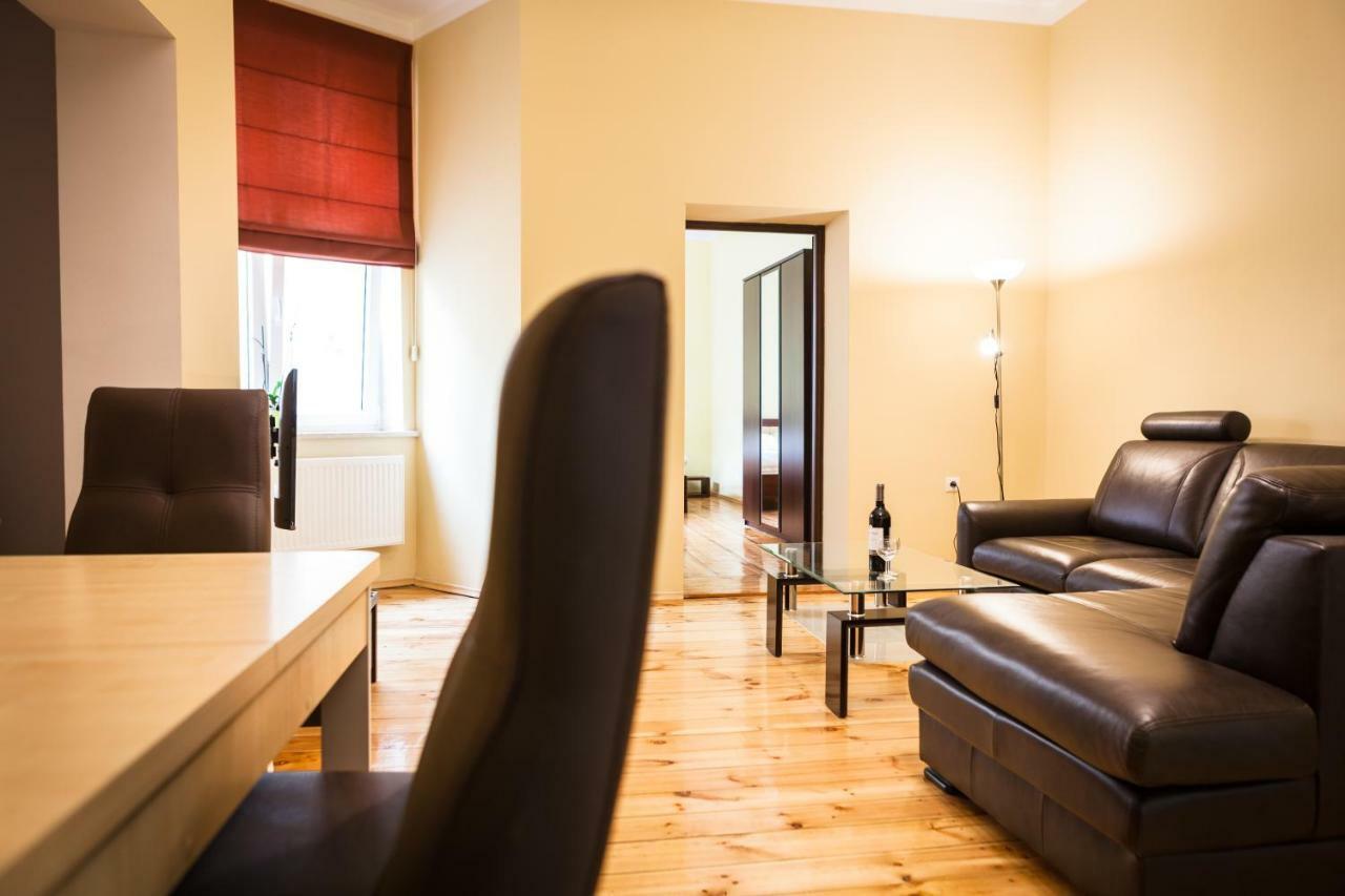 Czar Garbar Apartment Poznan Ngoại thất bức ảnh