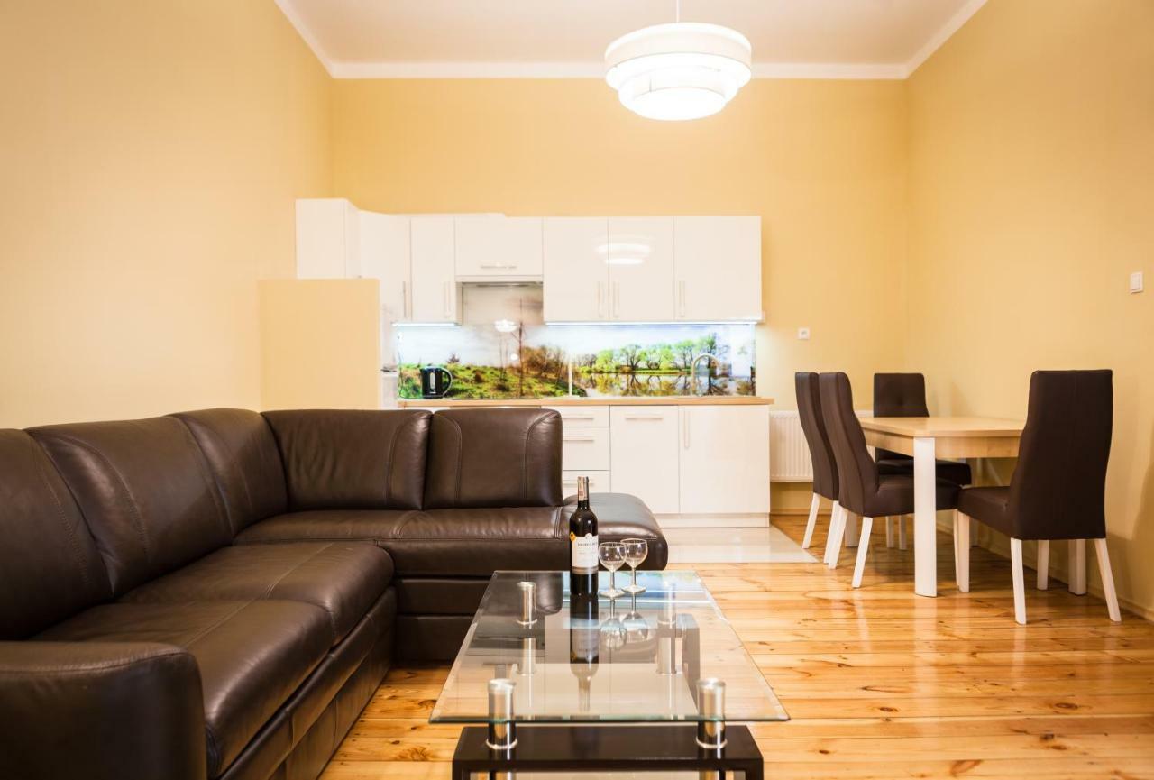 Czar Garbar Apartment Poznan Ngoại thất bức ảnh