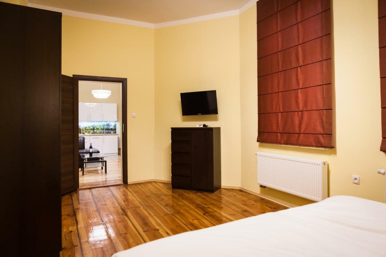 Czar Garbar Apartment Poznan Ngoại thất bức ảnh