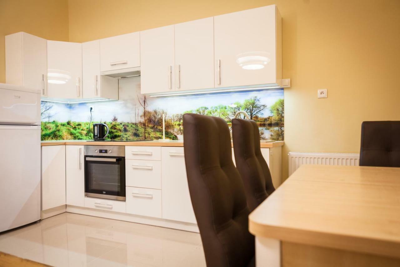 Czar Garbar Apartment Poznan Ngoại thất bức ảnh