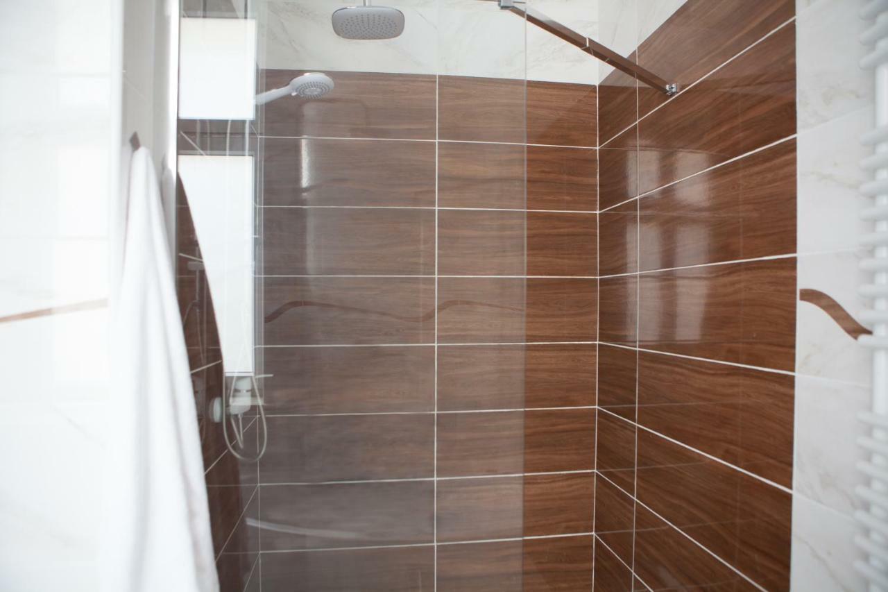 Czar Garbar Apartment Poznan Ngoại thất bức ảnh